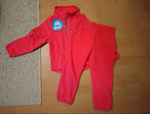 Lassie pinkki fleeceasu 104 cm *UUSI*
