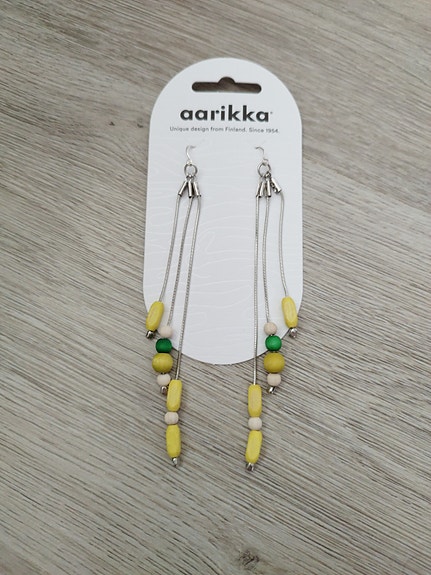 Aarikka korvakorut