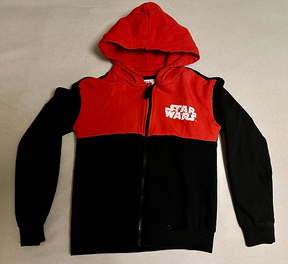 Star wars huppari. Koko:134.