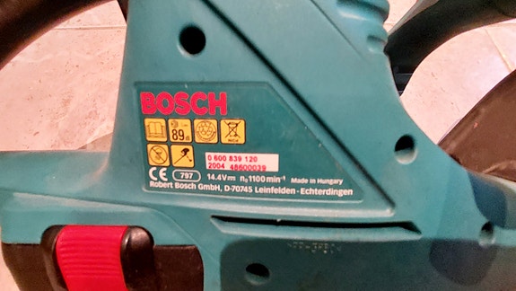 Bosch pensasleikkuri