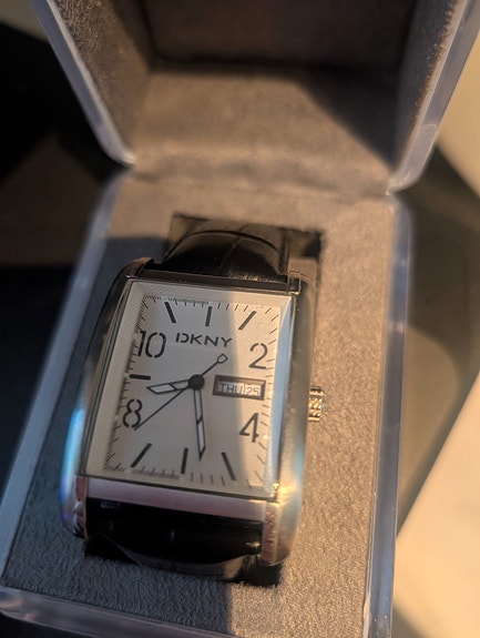 DKNY miesten kello
