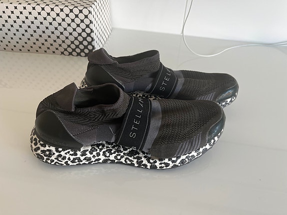 ADIDAS, Stella McCartney ultraboost