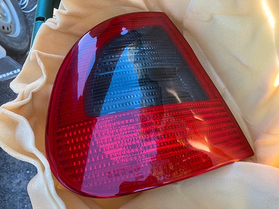 SEAT Cordoba Sedan Vasen Takavalo Alkuperäinen 94-99