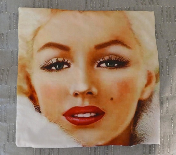 Marilyn Monroe -tyynynpäällinen