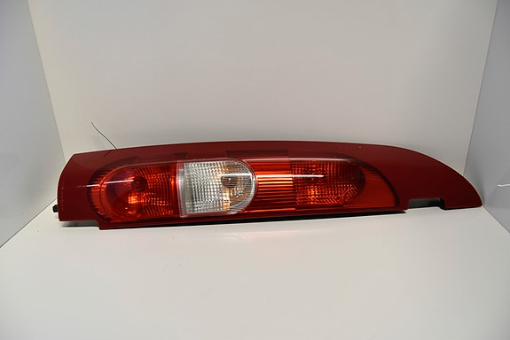 Nissan Kubistar -07  takavalo vasen