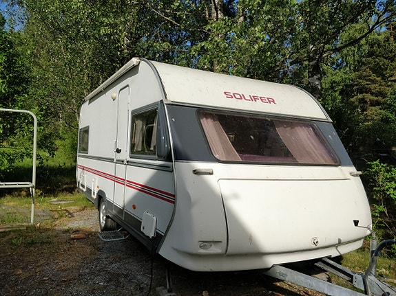 Vuokrataan asuntovaunu, Solifer Artic 560