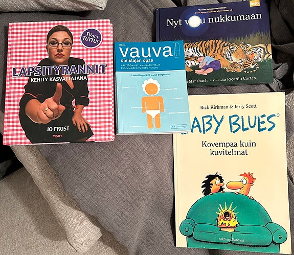 Kirjoja uusille vanhemmille