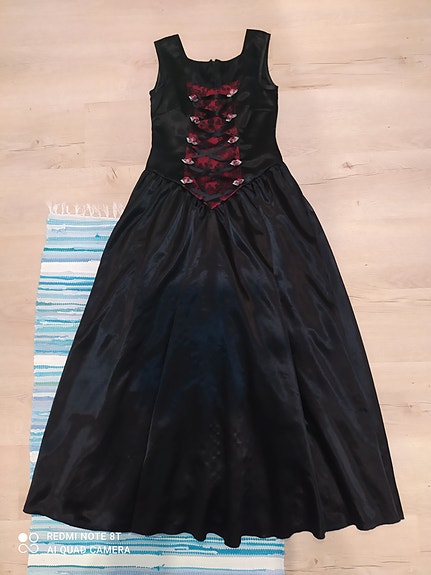Juhlamekko kokoa S/36 (tehty 152cm pituiselle)