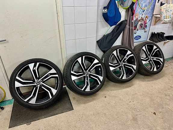 22” Volvon alkuperäiset vanteet