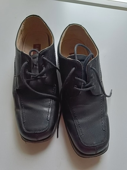 Poikien juhlakengät 40