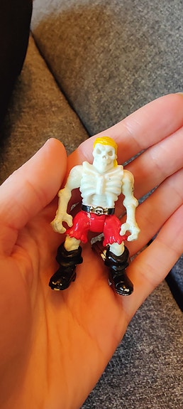 sceleton luuranko figuuri