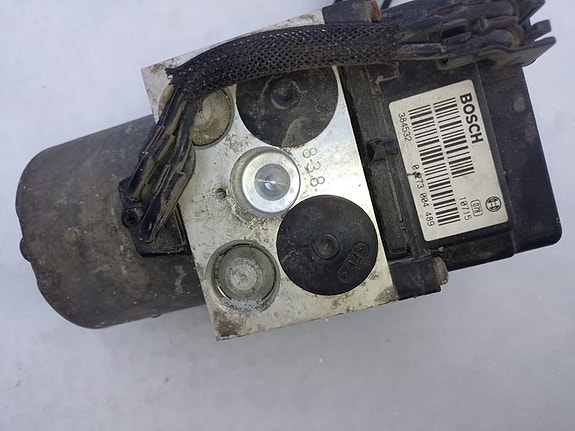 Mitsubishi Space Star ABS hydraulikoneisto abs-pumppu jarrupääsylinteri