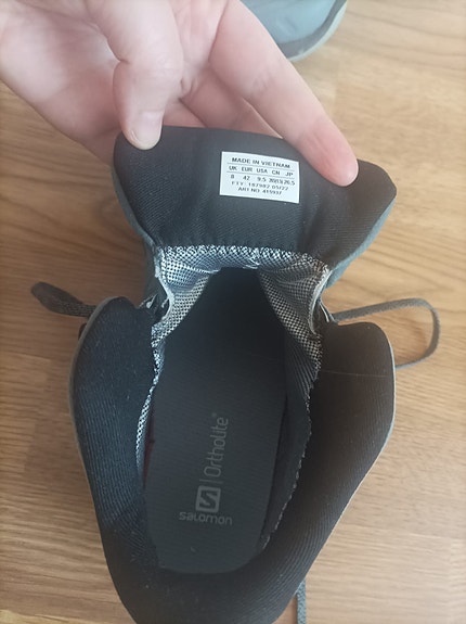 Salomon naisten kengät, koko 42
