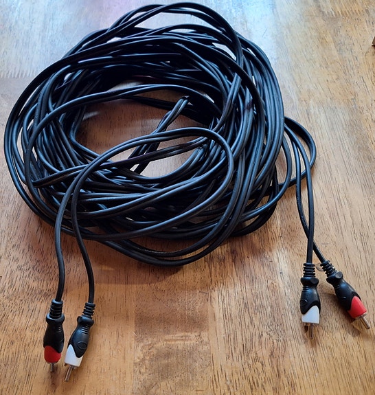 2 x RCA uros - 2 x RCA uros -kaapeli, 15 m
