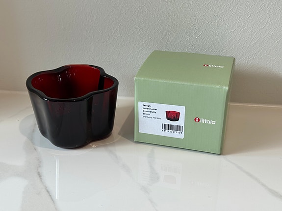 Iittala Alvar Aalto -kokoelma kynttilälyhty 60mm karpalo