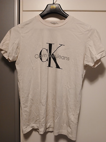 Calvin Klein T-paita