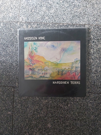 Hassisen Kone : Harsoinen teräs Vinyyli-LP