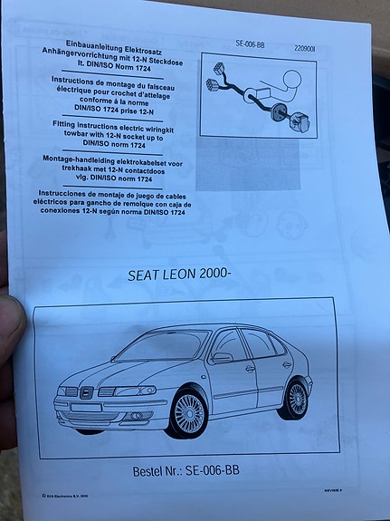SEAT Leon Vetokoukun Sähkösarja 00-06