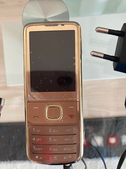 Nokia 6700 Classic kulta/Tee tarjous!