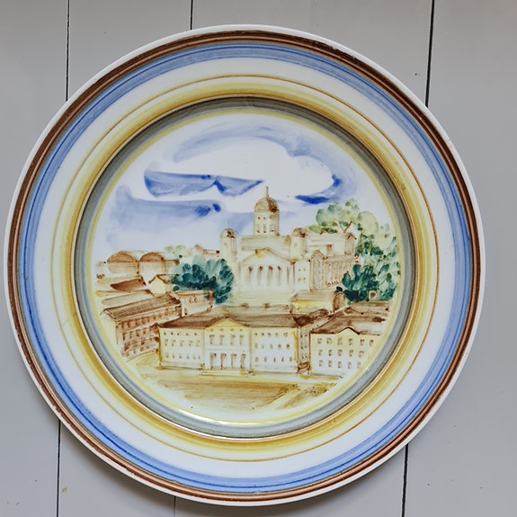 Arabia koristelautanen Tuomiokirkko