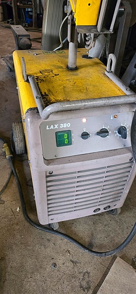 Esab lax 380 mig hitsauskone.