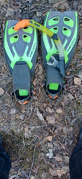 Uimaräpylät ja snorkkeli