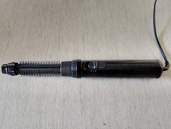 Braun hiuskiharrin