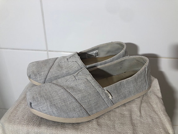 Toms kengät 37,5