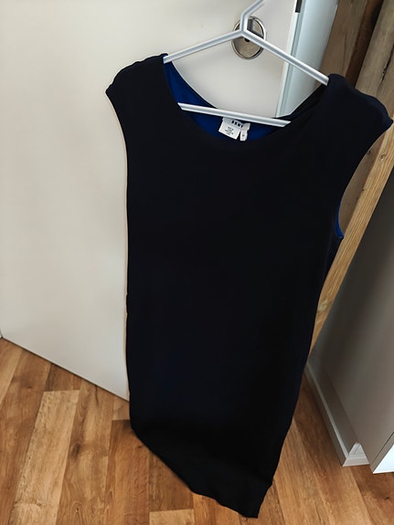 DKNY mekko