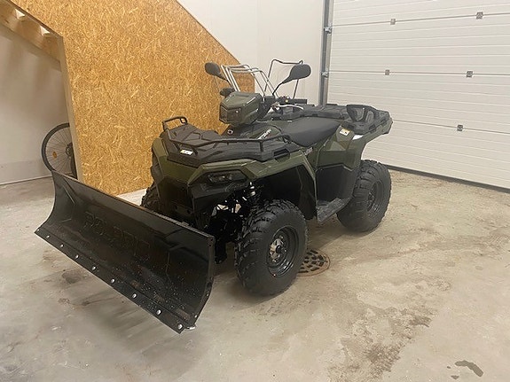 Vuokrataan Polaris Sportman 570