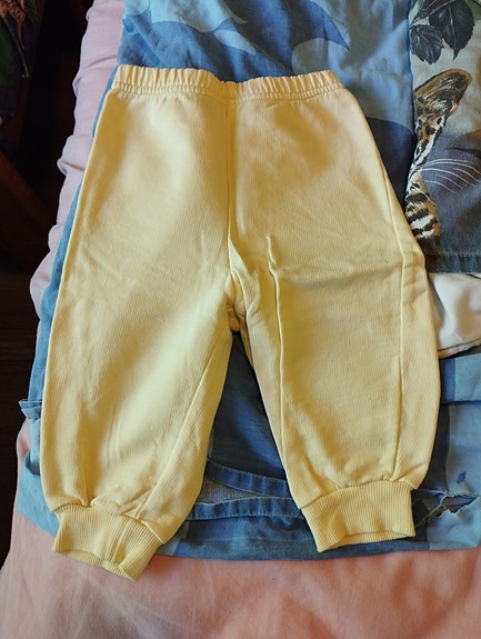 Uudet 70 cm Tutta college housut