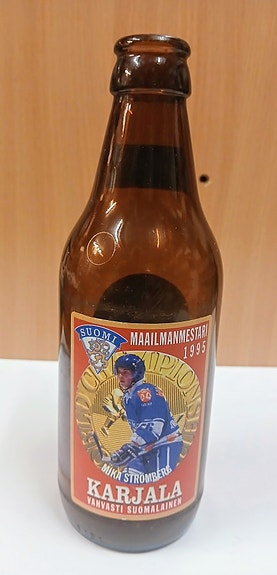 Karjala III olutpullo MM1995 "Mika Strömberg"