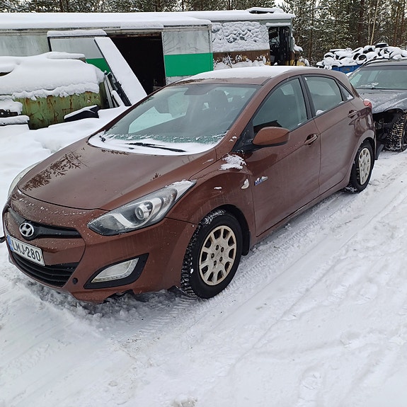 Hyundai I30 2014 varaosina