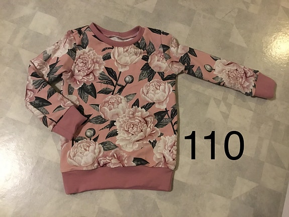 Collegepaita 104-116 (uusi)
