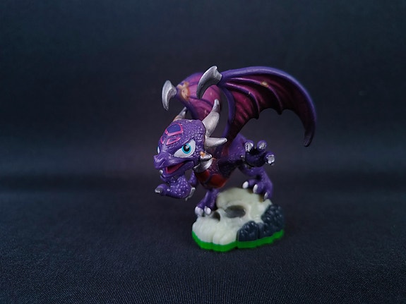 Cynder - Skylander