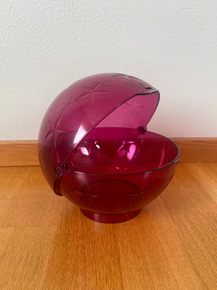 Tupperware tarjoiluastia
