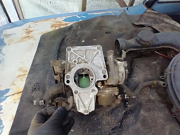 Ford Fiesta MK2 VV kaasari ja imusarja