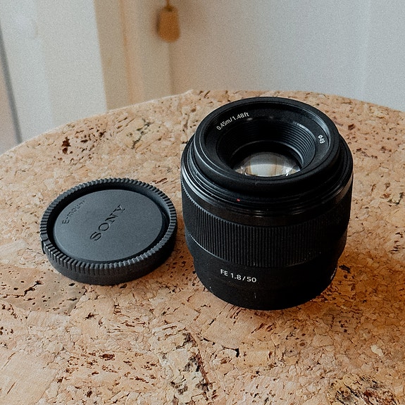 Sony FE 50mm f/1.8 objektiivi