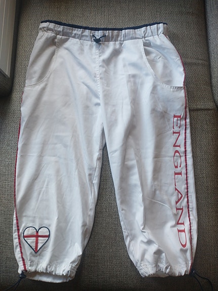Valkoiset caprit S