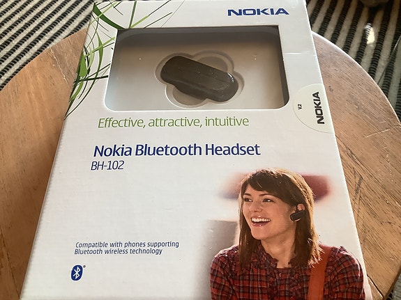 Nokia BH-102 Bluetooth-kuulokkeet musta