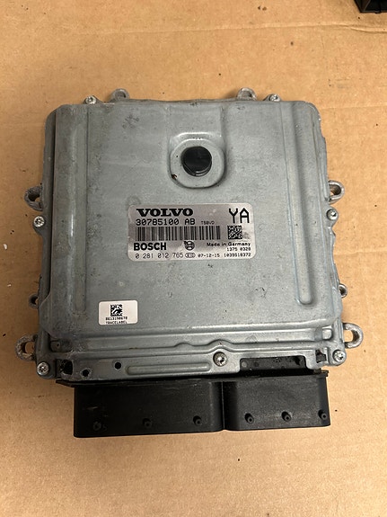 Volvo V70 mk3 2.4D ECU