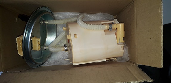 Polttoainepumppu Opel Corsa-C Combo