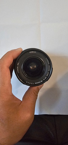 Canon EFS - 18-55mm