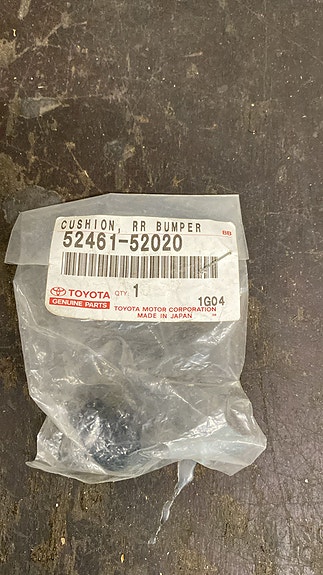 Toyota puskurin kiinnike 52461-52020