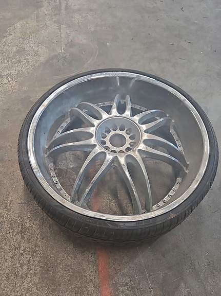 28" vanteet ja renkaat