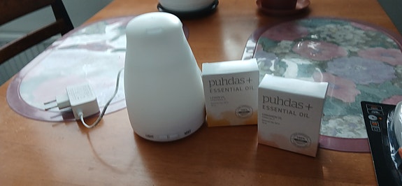 Diffuuseri eteerisille öljyille+2 öljyä