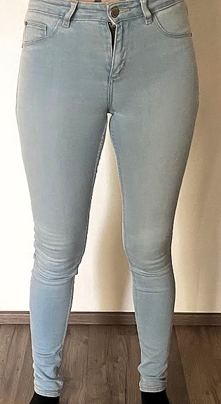 Kahdet skinny fit farkut xs