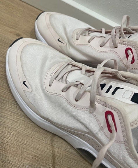Nike air