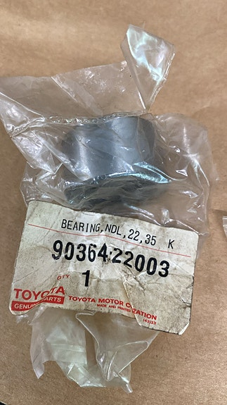 Toyota vaihteiston neulalaakeri 90364-22003