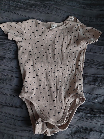 Lyhythihainen  body 86